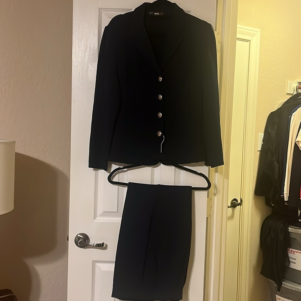 St. John’s Basic Knits - image 4